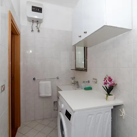 Unforgettable In Authentic Trullo With Jacuzzi