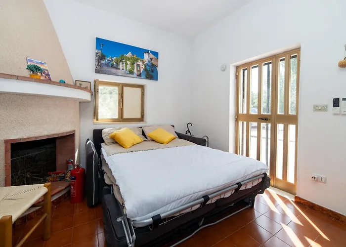 Сasa de vacaciones Unforgettable In Authentic Trullo With Jacuzzi Martina Franca