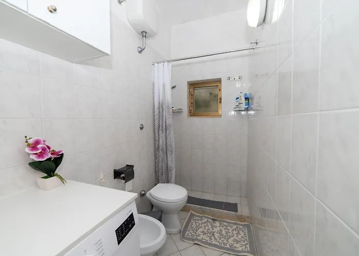 Unforgettable In Authentic Trullo With Jacuzzi