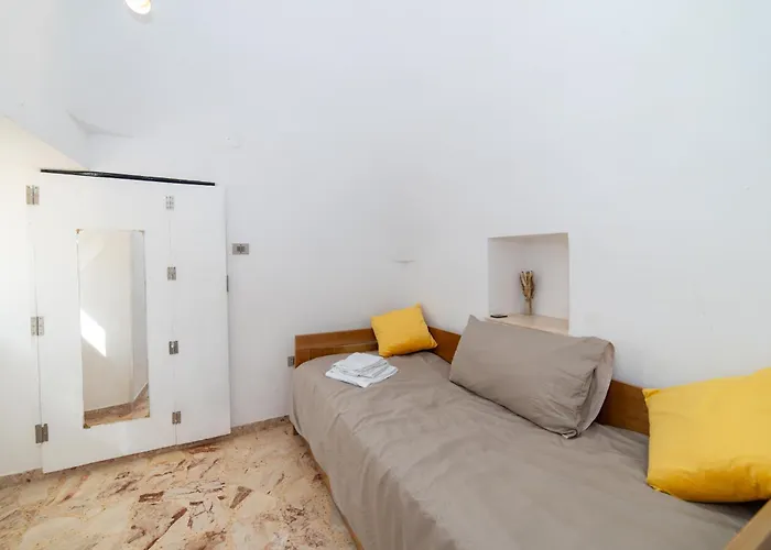 Unforgettable In Authentic Trullo With Jacuzzi Hébergement de vacances Martina Franca